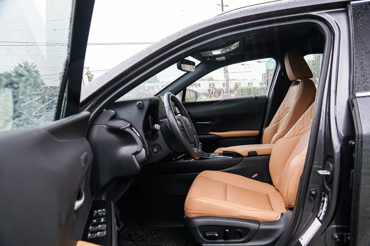 2024 Lexus UX UX 250h HYBRID|AWD|ONE OWNER|BSM|COOLED SEAT| Photo