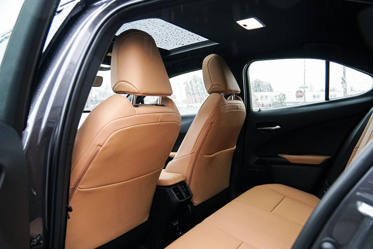2024 Lexus UX UX 250h HYBRID|AWD|ONE OWNER|BSM|COOLED SEAT| Photo