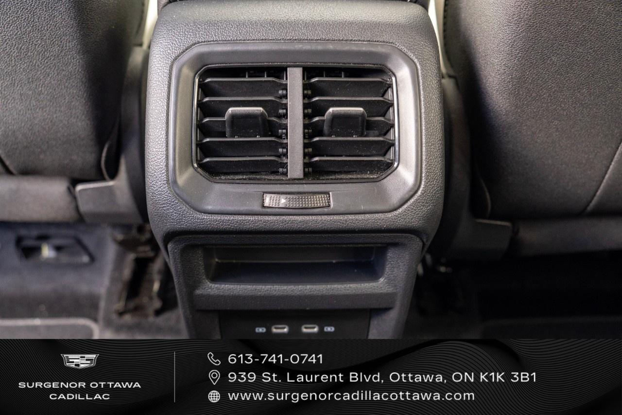 2026 Volkswagen Taos Comfortline 4Motion Photo