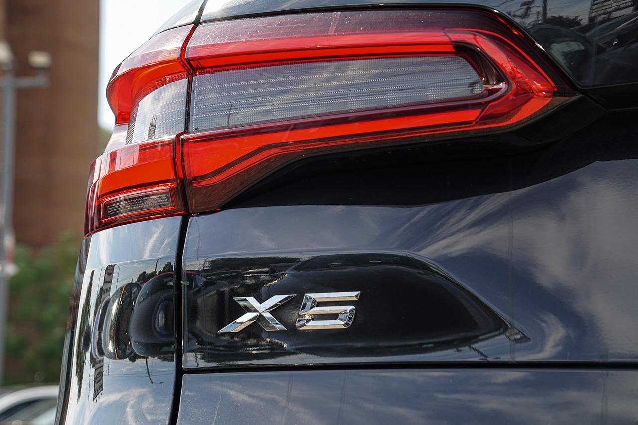 2019 BMW X5 xDrive50i |CLEAN CARFAX|M SPORT PKG|HUD| Photo
