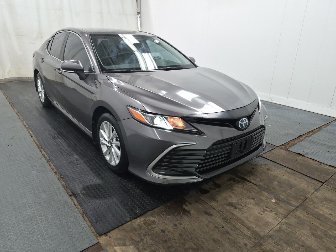 <div class=vehicle-description-wrapper><div class=vdp-description prose><p>&nbsp;ENJOY 6 MONTHS NO PAYMENT!!<br><br><br>TOYOTA INSPECTION AVAILABLE UPON REQUEST!!<br>***CARFAX VERIFIED UPON REQUEST***<br>,</p><p>GREY OVER BLACK&nbsp; INT&nbsp;<br><br>APPLE CAR PLAY,HEATED SEATS, REAR, AIR CONDITIONING, CRUISE CTRL, CLIMATE CONTROL, TILT WHEEL, BACKUP CAMERA, BLUETOOTH, TRACTION CONTROL, AND MORE!<br><br><br>PRICE EXCLUDES ALL APPLICABLE TAXES AND LICENSING. ALL VEHICLES, UNLESS OTHERWISE SPECIFIED CAN BE CERTIFIED FOR AN ADDITIONAL COST OF $695. OTHERWISE AS PER REGULATIONS THE VEHICLE IS NOT CERTIFIED NOT DRIVABLE.<br><br><br>**PRICE ADVERTISED ONLINE HAS A $1500 FINANCE PURCHASING CREDIT, CASH PRICE MAY DIFFER. PLEASE CONTACT THE DEALER FOR MORE INFORMATION ON CASH PURCHASE. *DO NOT REFER TO CALCULATE MY PAYMENT TAB FOR CASH PURCHASE. **<br><br><br>***FINANCING AVAILABLE**DEFERRAL OPTION AVAILABLE UP TO 6 MONTHS (NO PAYMENTS FOR 6 MONTHS)**INTEREST NOT INCLUDED IN DEFERRAL & EXTRA SUBJECT TO O.A.C</p></div></div><div class=dsp-collapse vdp-collapse p-8 flex flex-col border-t>&nbsp;</div>