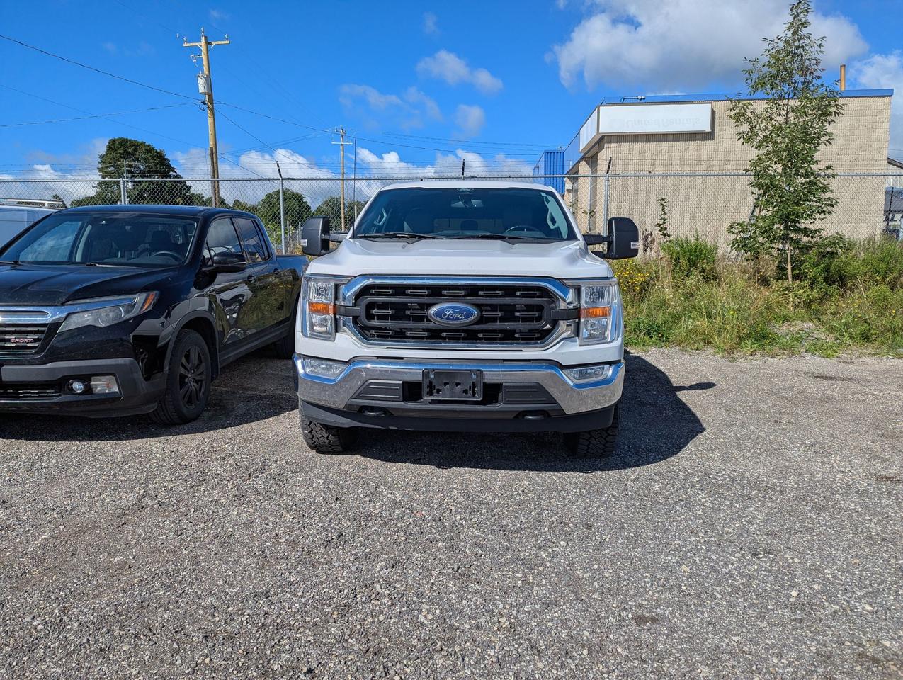 2022 Ford F-150 XLT 4WD SUPERCAB 8' BOX Photo1
