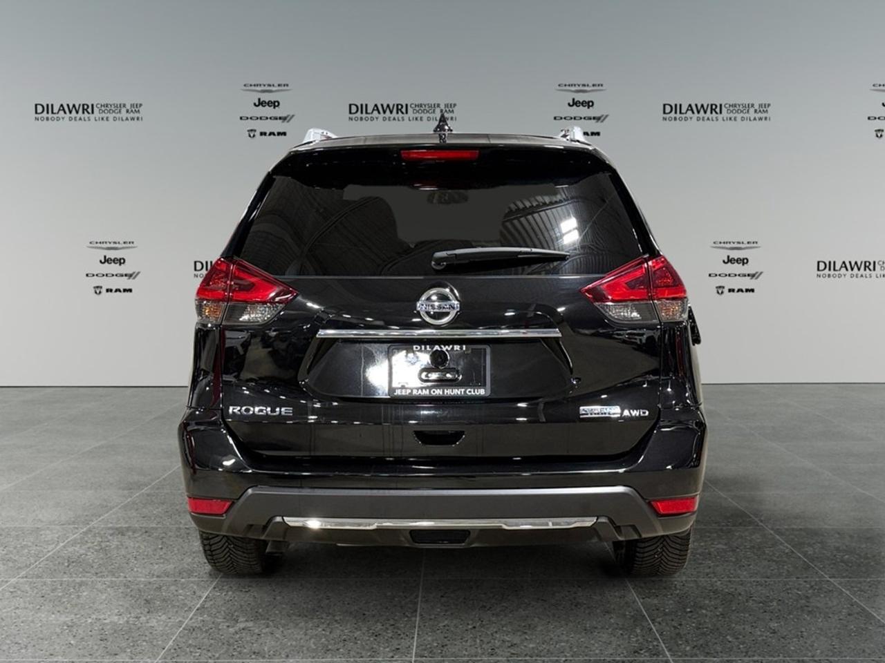 2020 Nissan Rogue AWD S Photo