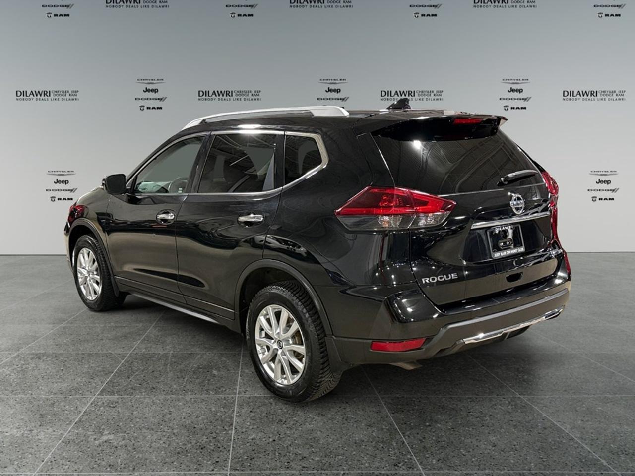2020 Nissan Rogue AWD S Photo2