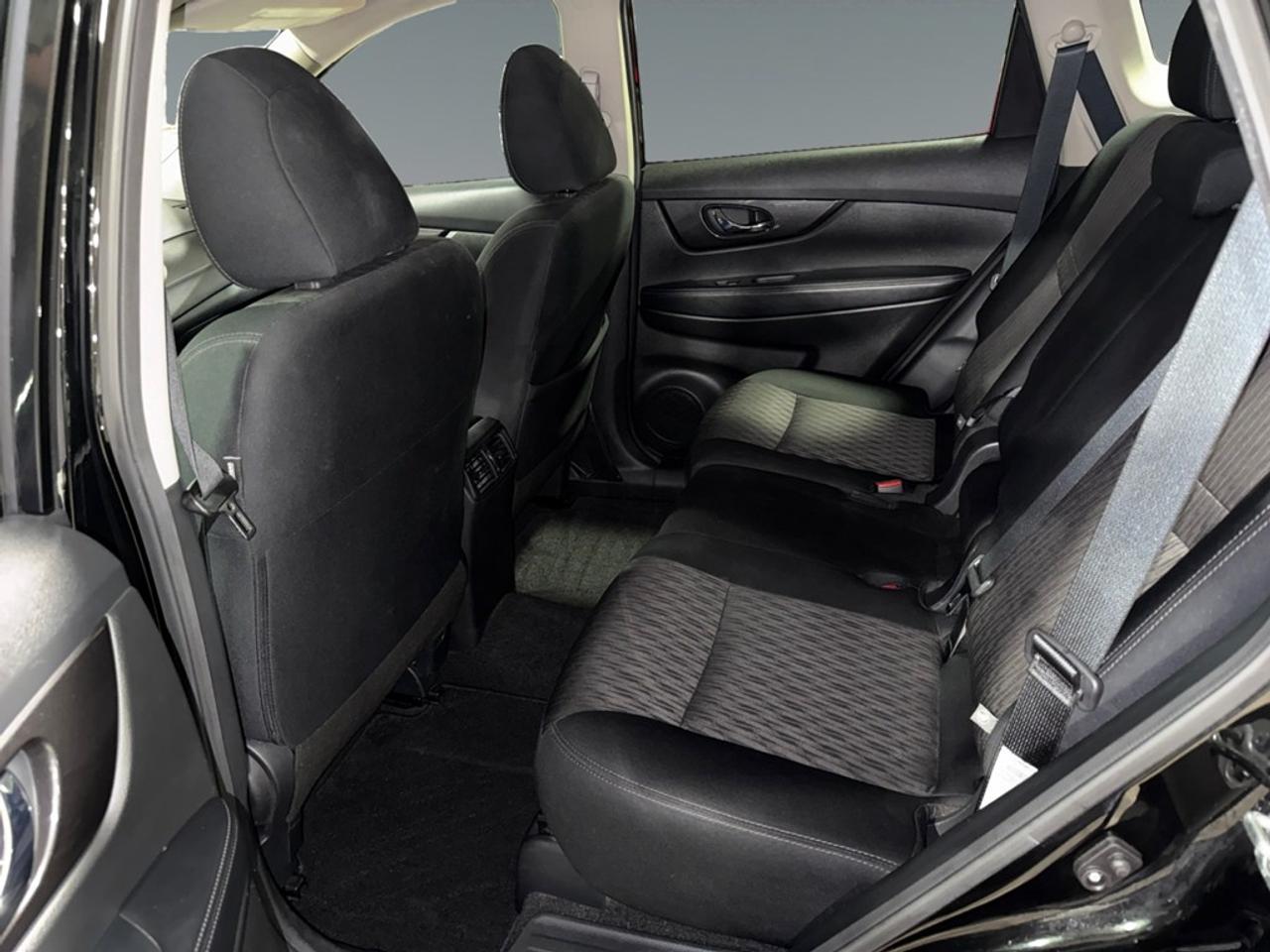 2020 Nissan Rogue AWD S Photo