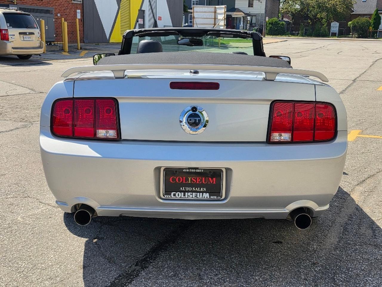 2009 Ford Mustang GT CONVERTIBLE-5 SPEED MANUAL-V8 Photo