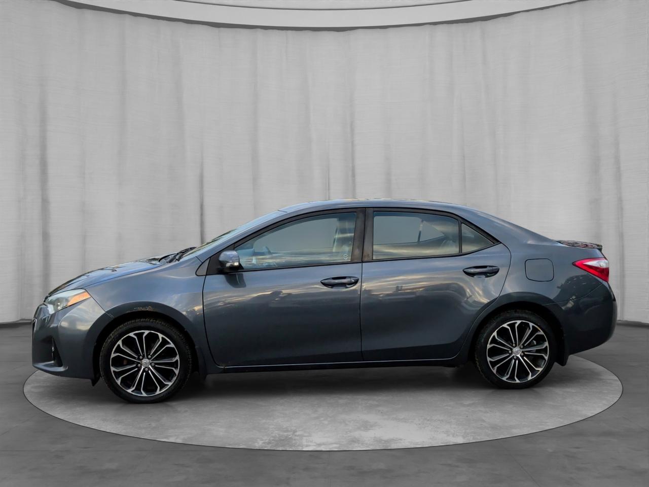 2015 Toyota Corolla S Photo