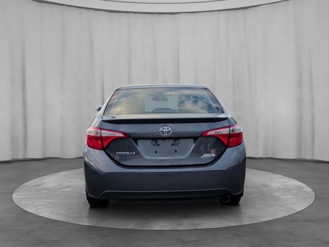 2015 Toyota Corolla S Photo