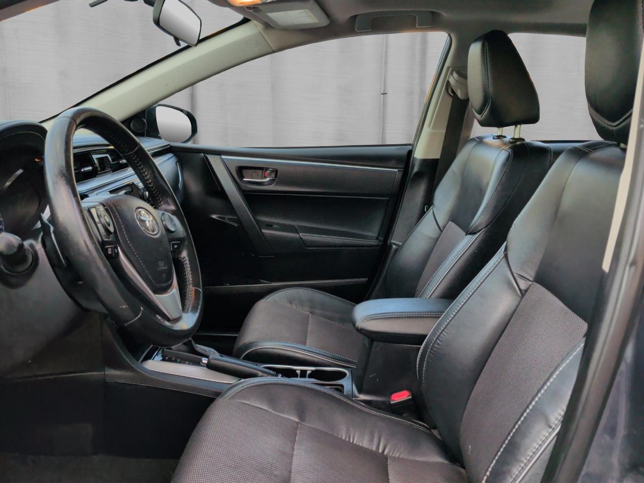2015 Toyota Corolla S Photo