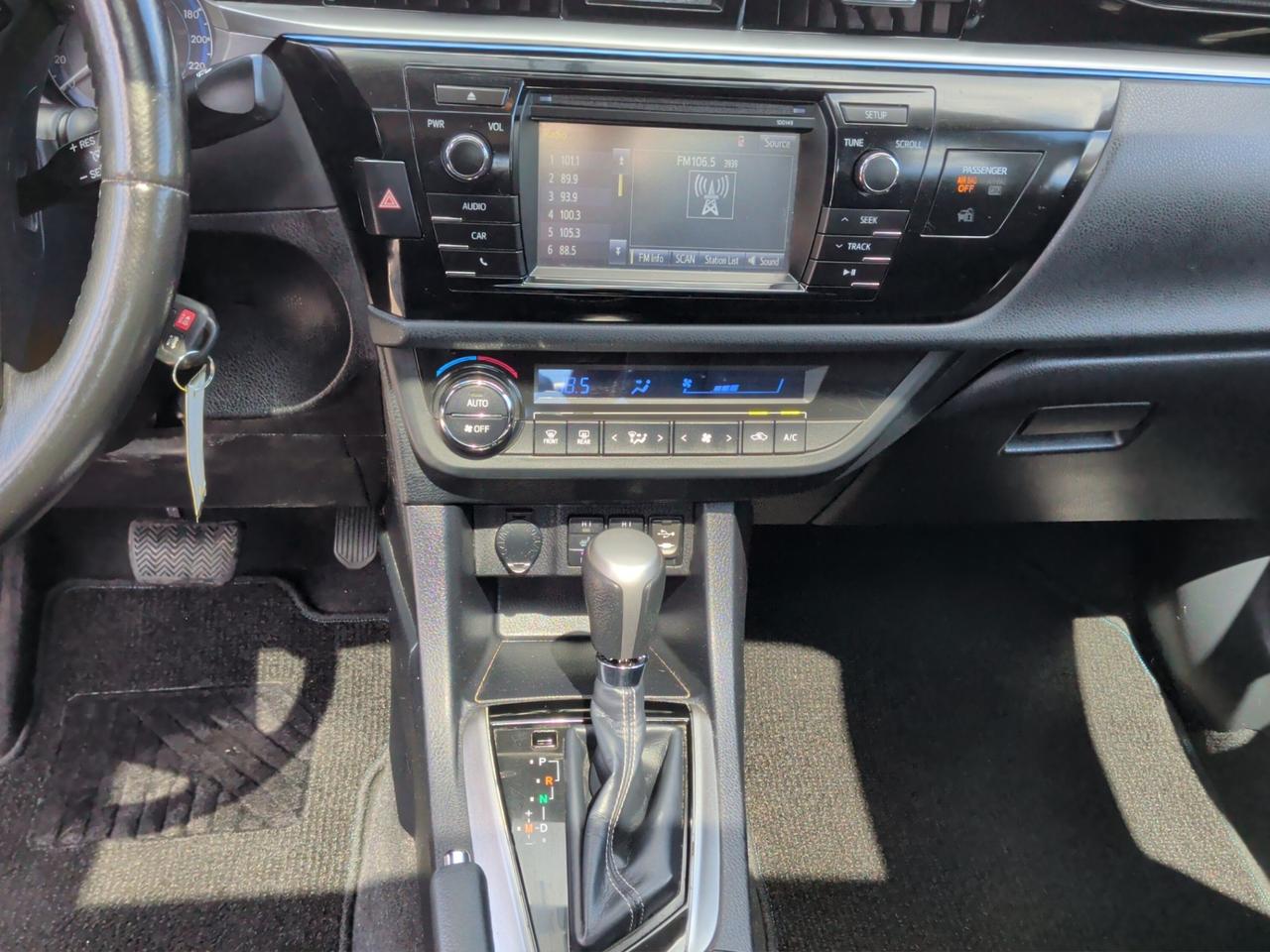 2015 Toyota Corolla S Photo