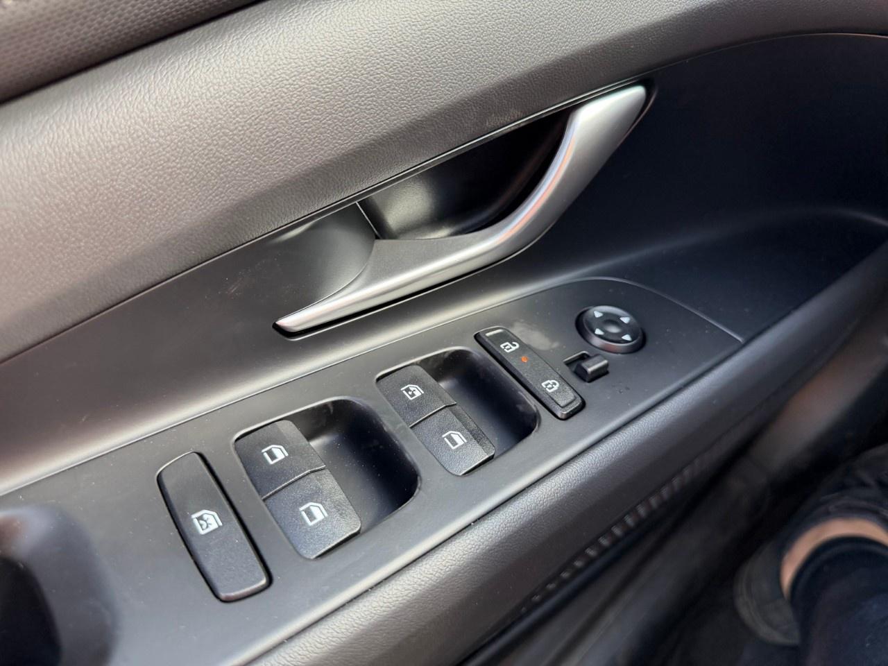 2026 Hyundai Elantra Preferred IVT w/Tech Pkg Photo