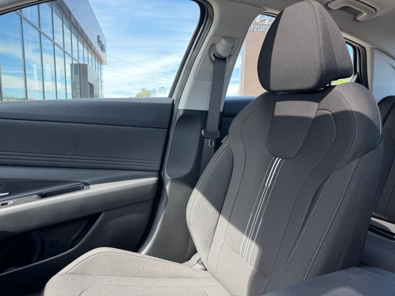 2026 Hyundai Elantra Preferred IVT w/Tech Pkg Photo