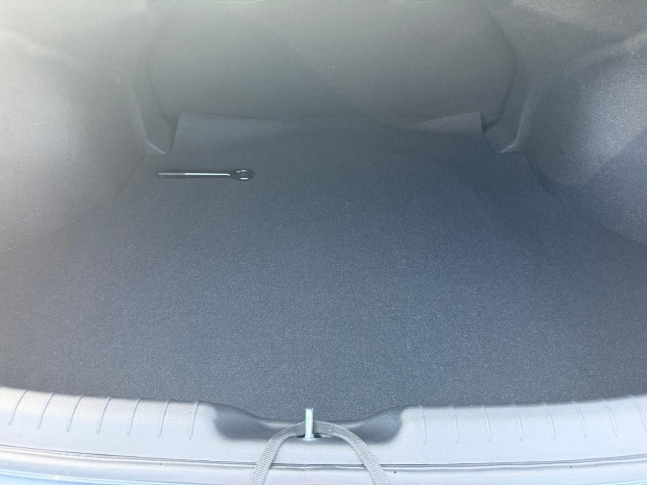 2026 Hyundai Elantra Preferred IVT w/Tech Pkg Photo