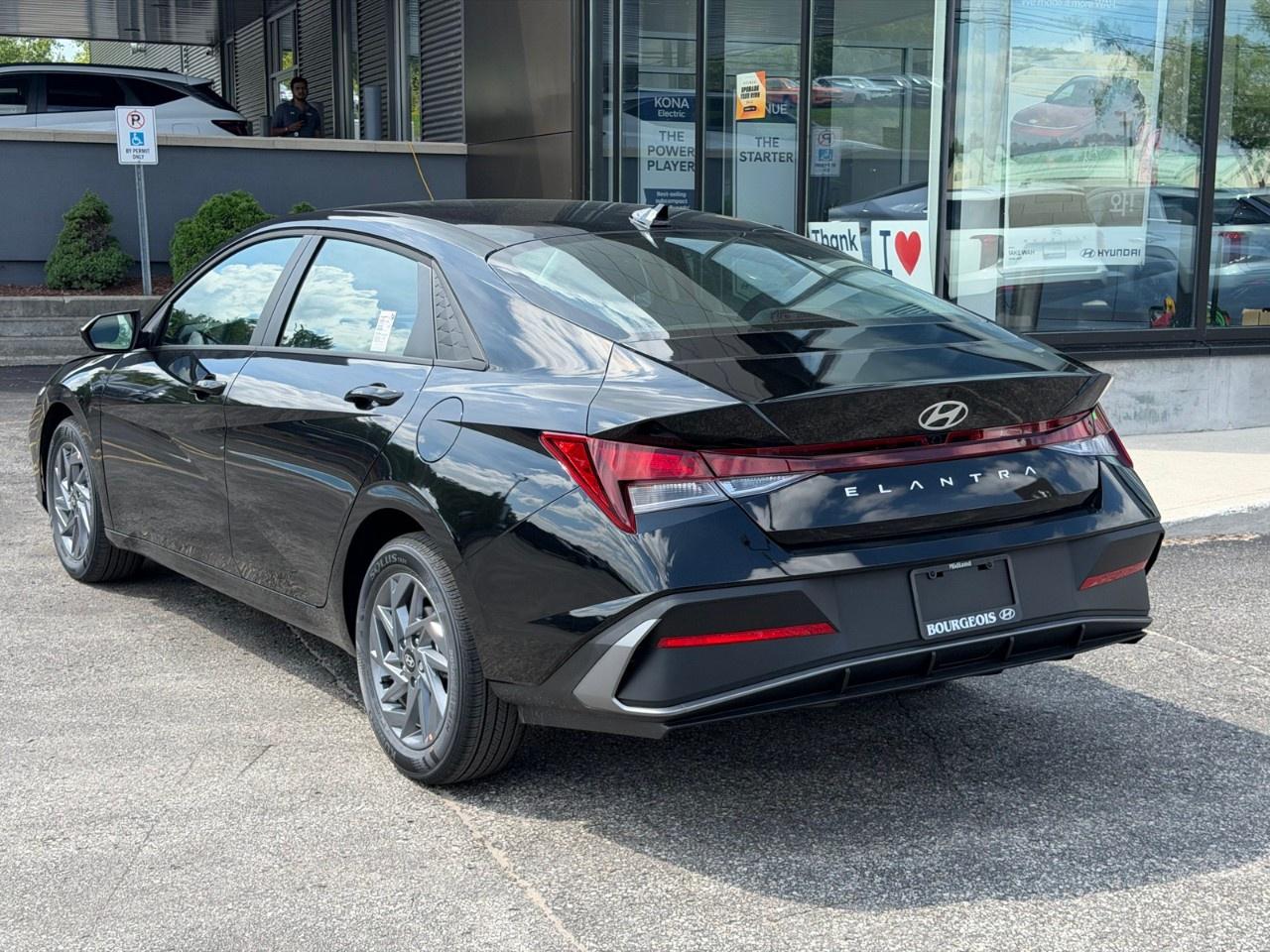 2026 Hyundai Elantra Preferred IVT Photo