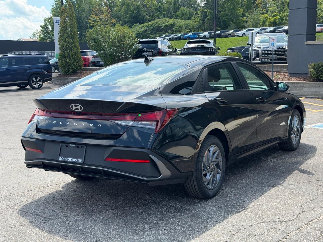 2026 Hyundai Elantra Preferred IVT Photo