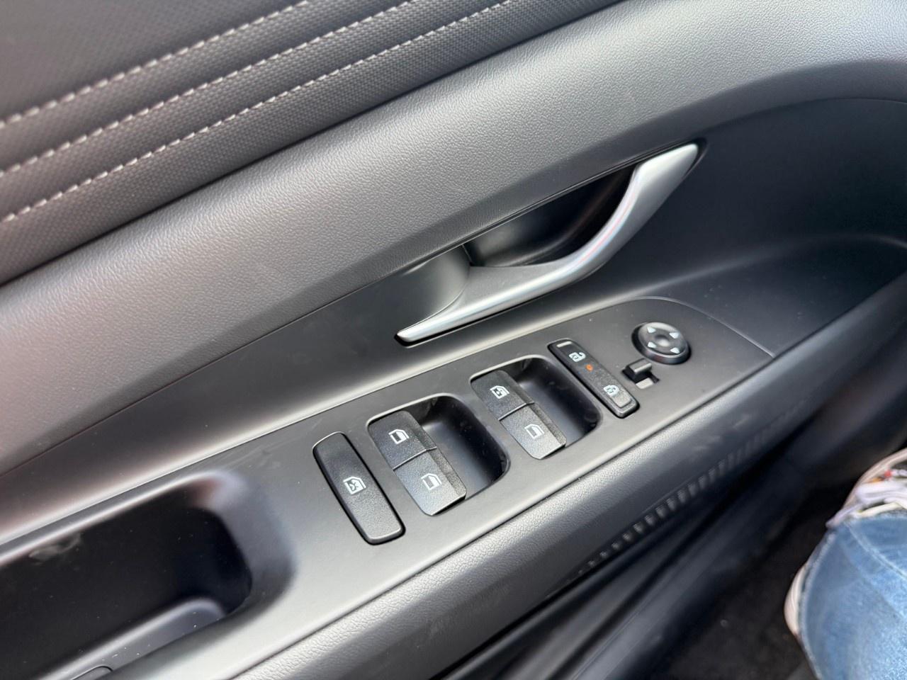 2026 Hyundai Elantra Preferred IVT Photo