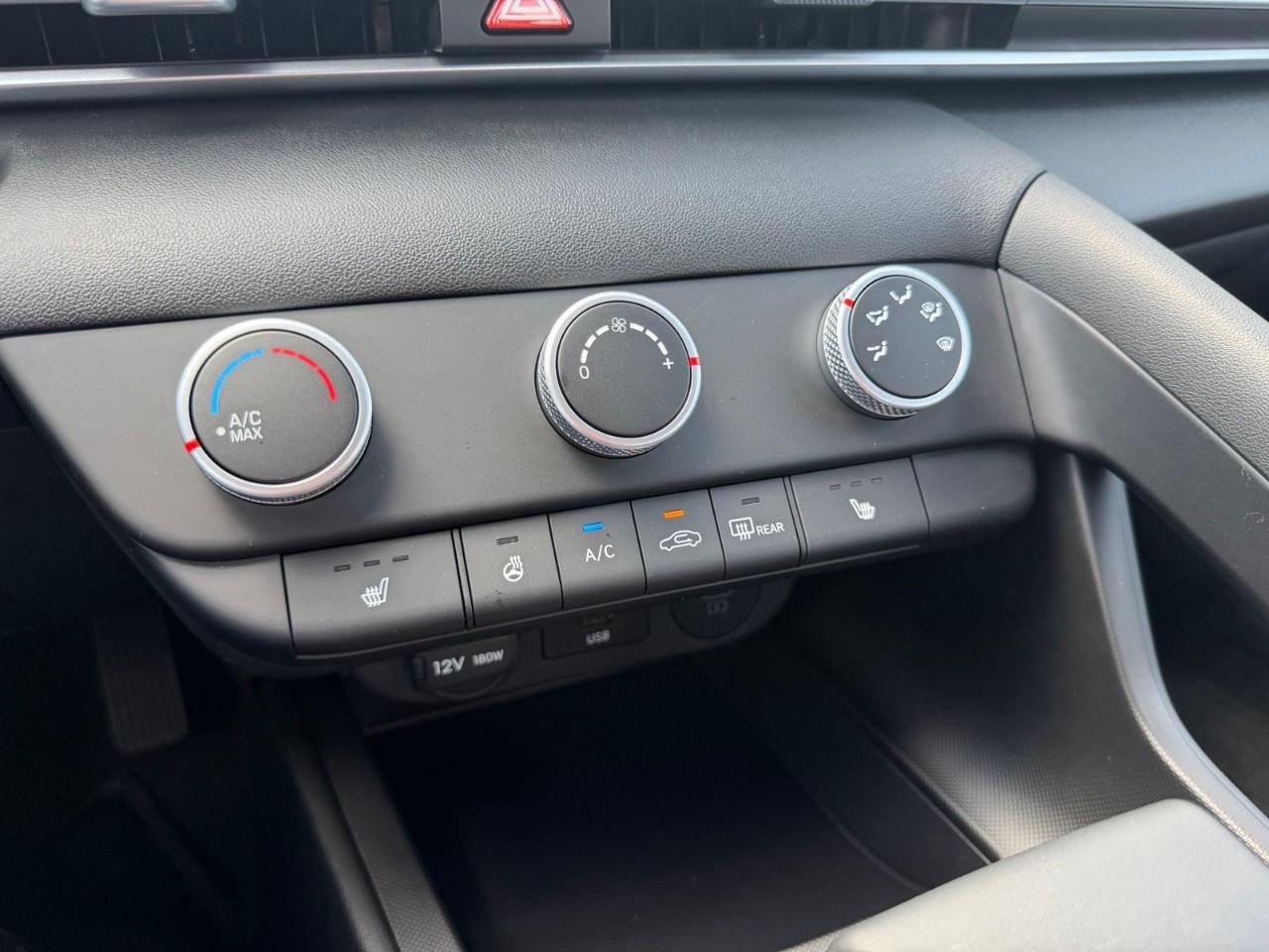 2026 Hyundai Elantra Preferred IVT Photo