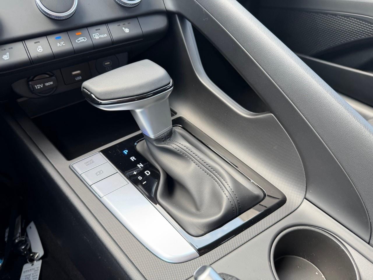 2026 Hyundai Elantra Preferred IVT Photo