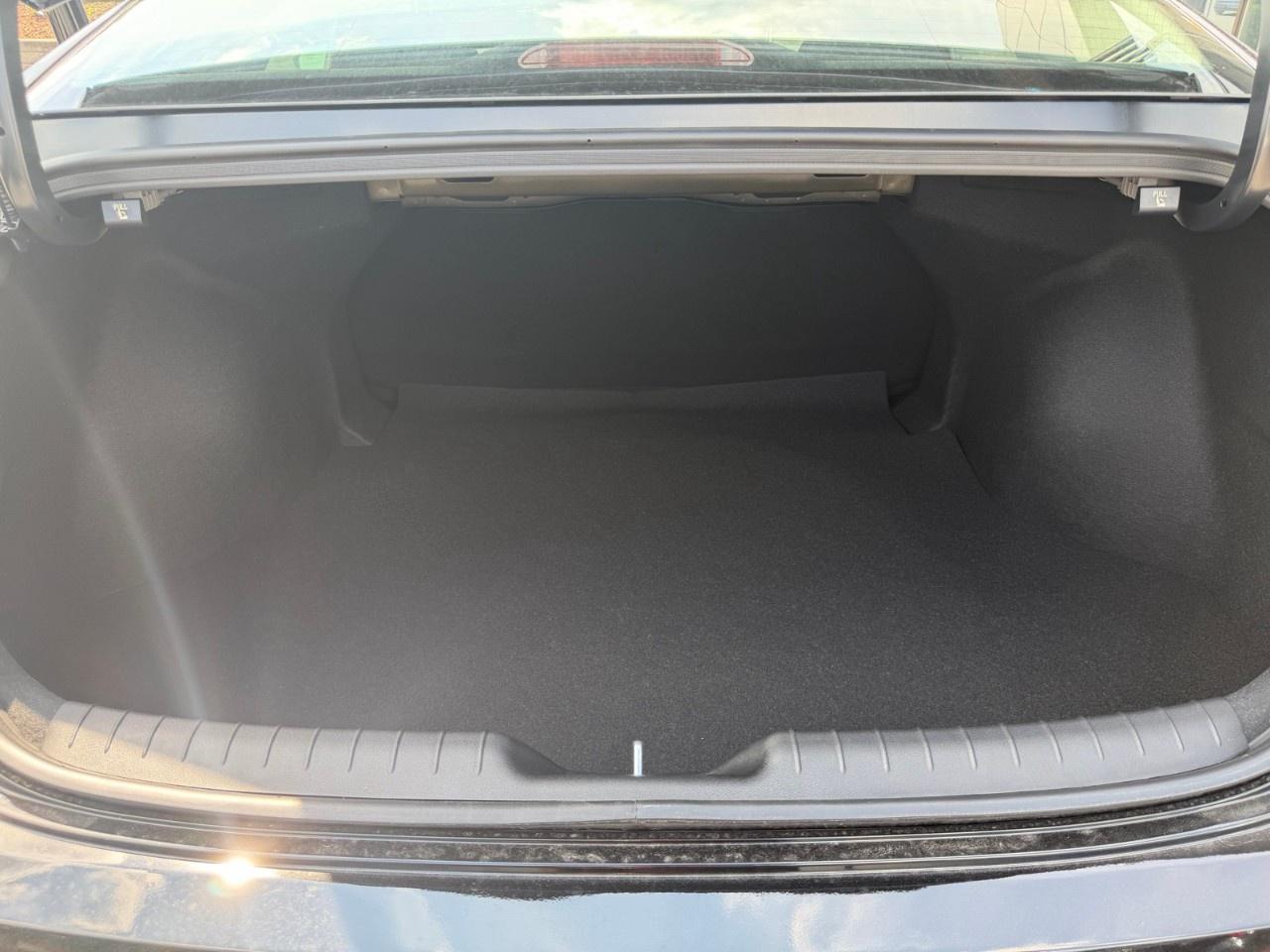 2026 Hyundai Elantra Preferred IVT Photo