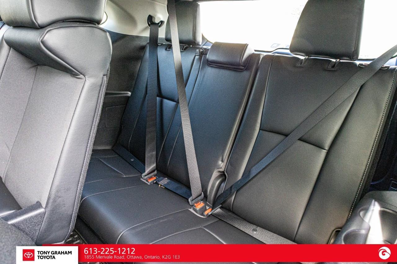 2022 Toyota Highlander LIMITED  Photo