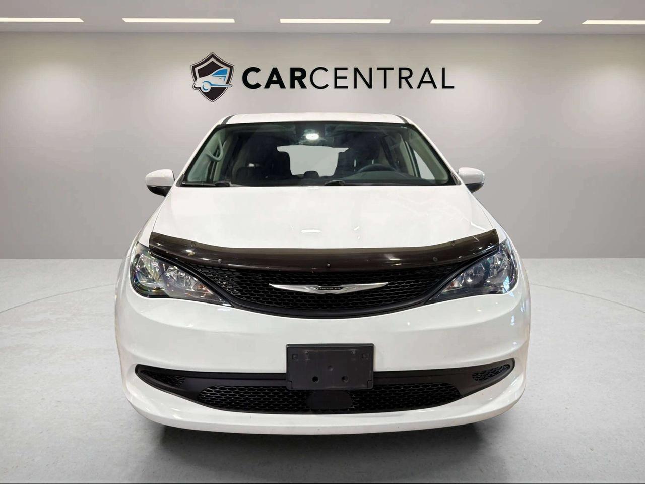 2023 Dodge Grand Caravan SXT | PUSH START | HTD STEERING | 11 SERVICE REC Photo
