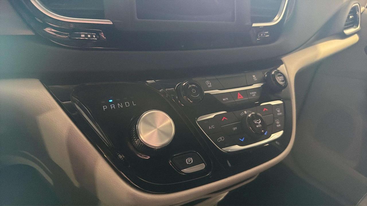 2023 Dodge Grand Caravan SXT | PUSH START | HTD STEERING | 11 SERVICE REC Photo