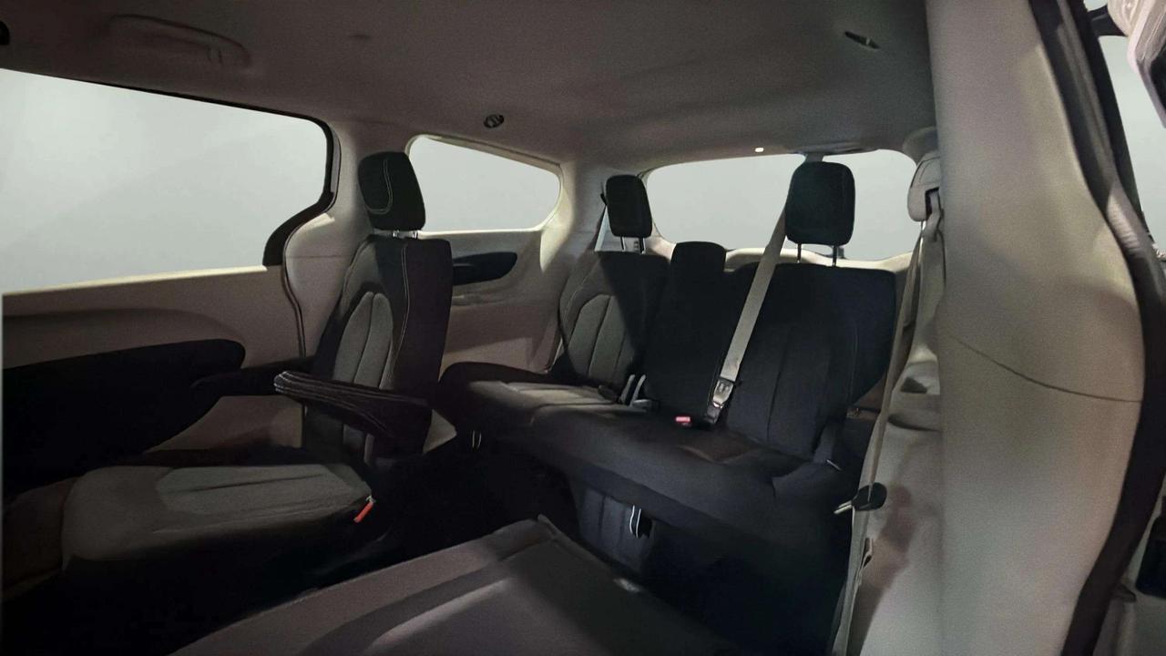 2023 Dodge Grand Caravan SXT | PUSH START | HTD STEERING | 11 SERVICE REC Photo