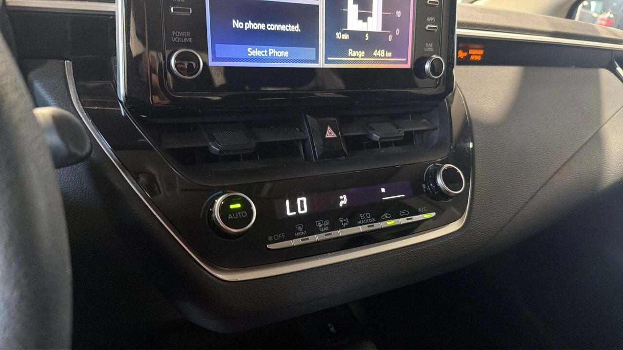 2020 Toyota Corolla LE| ONE OWNER| HTD SEATS| CARPLAY Photo