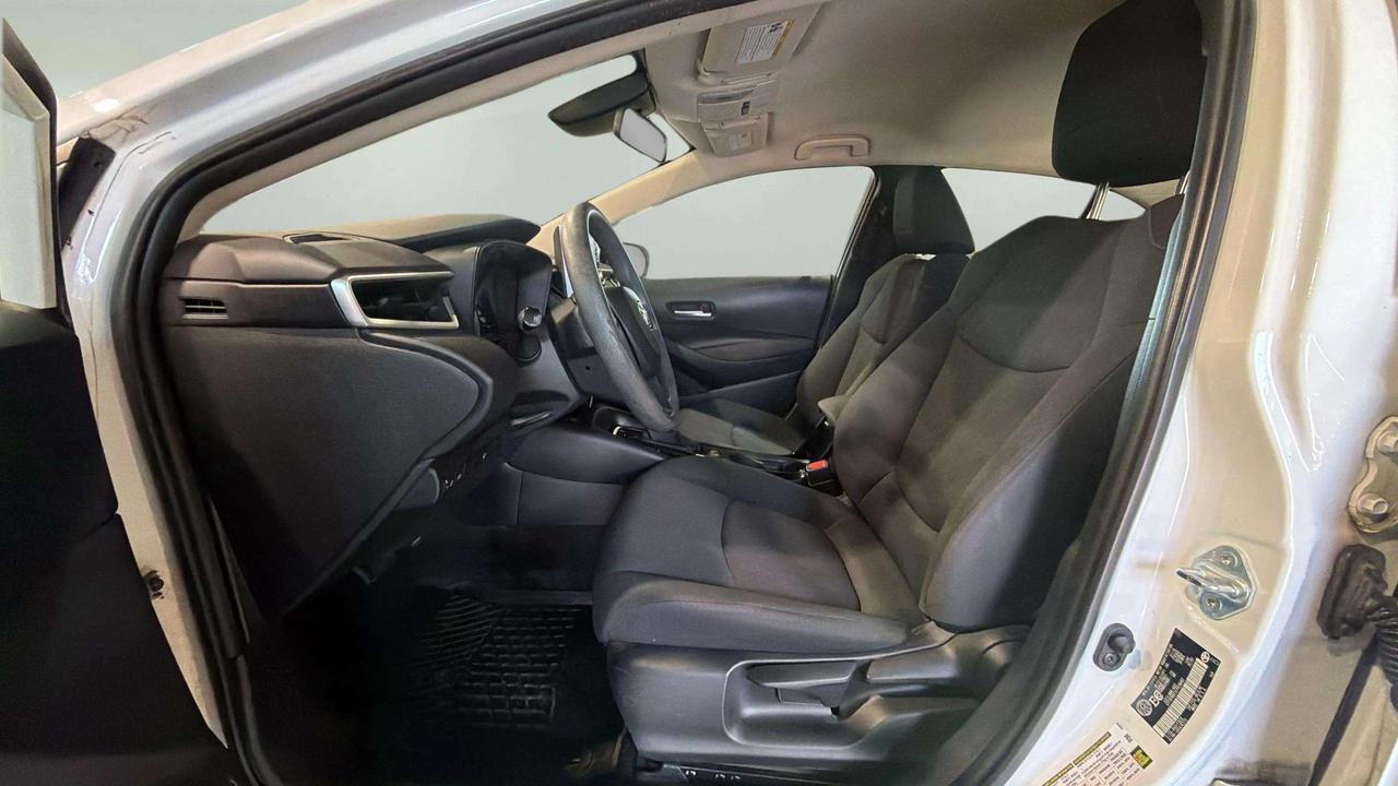 2020 Toyota Corolla LE| ONE OWNER| HTD SEATS| CARPLAY Photo