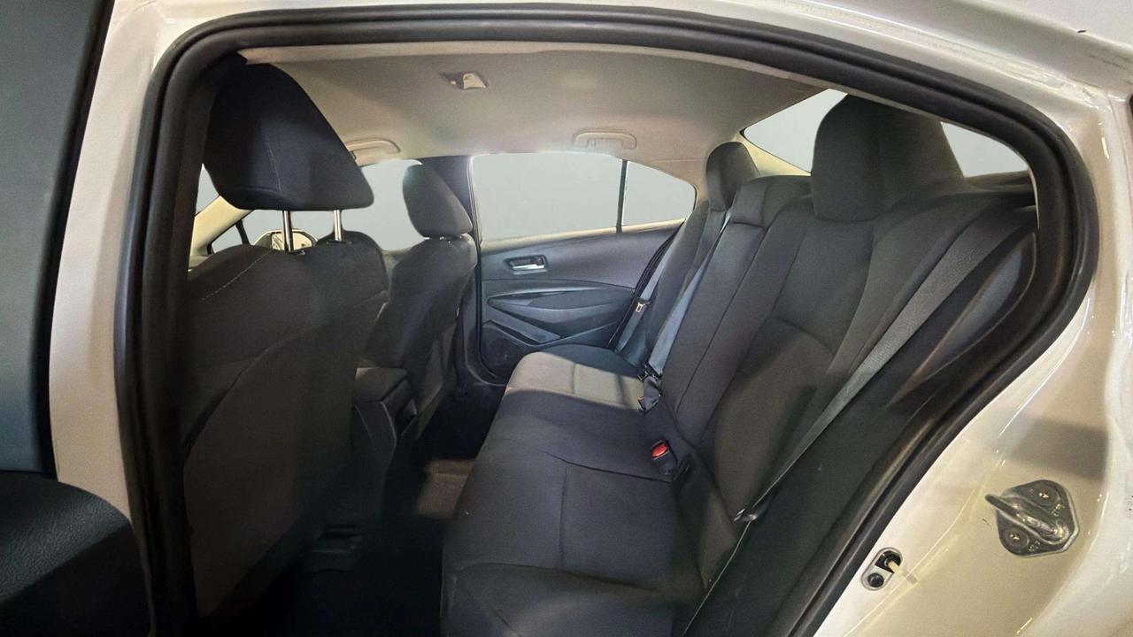 2020 Toyota Corolla LE| ONE OWNER| HTD SEATS| CARPLAY Photo
