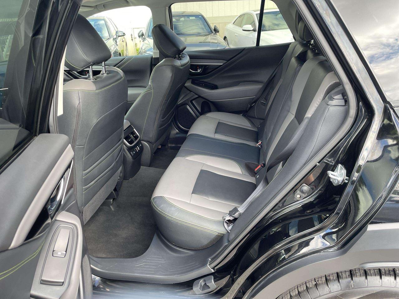 2024 Subaru Outback Onyx ONYX, EYSIGHT, HARMAN KARDON, ALL WEATHER SEATS, ROOF, HTD.SEATS, BK.CAM Photo