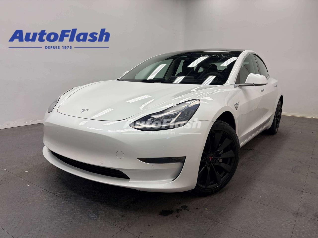 +Avertisseur de d&eacute;rive de la trajectoire / Lane departure warning 
+Bluetooth 
+Cam&eacute;ra de recul / Backup camera 
+Commandes de radio au volant / Steering wheel audio controls 
+Si&egrave;ges en cuir / Leather interior 
+R&eacute;gulateur de vitesse  / Cruise control 
+R&eacute;gulateur de vitesse adaptatif / Adaptive cruise control 
S+i&egrave;ges chauffants / Heated seats 
+Si&egrave;ges refroidissants / Cooled seats 
+Syst&egrave;me dassistance stationnement / Park assist system 
+Syst&egrave;me de navigation / Navigation system 
+Surveillance des angles morts / Blind spot monitoring 
+Syst&egrave;me d&eacute;vitement de collision / Collision warning system 
+Toit a vision panoramique / Panoramic sunroof 
+ Un seul propri&eacute;taire / One owner
+ Aucun Accident /  No accidents
+ V&eacute;rifi&eacute; par Carfax / Carfax verified
+ Kilom&eacute;trage certifi&eacute; / Certified kilometers
+ Historique dentretien / Maintenance history
+ Protection m&eacute;canique disponible / Mechanical protection available
+ Ce v&eacute;hicule a &eacute;t&eacute; achet&eacute; dun particulier / This vehicle was bought from a private seller



Visitez notre page Google pour voir tous les commentaires positifs que nos clients nous laissent.
 
Financement rapide et facile, 1ere, 2e et 3e chances au cr&eacute;dit, approbation en 30 minutes, taux dacceptation tr&egrave;s &eacute;lev&eacute;. 

Essayez notre demande de cr&eacute;dit s&eacute;curis&eacute; en ligne, sans obligation! 

Nous sommes les sp&eacute;cialistes des autos, fourgonnettes, VUS, 4x4, et les camions l&eacute;gers jusqu&agrave; une tonne. 

*Seulement le nettoyage de base du v&eacute;hicule, fait par un sous-traitant, est inclus. Pour un perfectionnement de lesth&eacute;tique int&eacute;rieur/ext&eacute;rieur, dont une d&eacute;contamination de la peinture, des retouches de peinture, faites par nos experts en esth&eacute;tique, une somme de 249$ sera ajout&eacute;e &agrave; votre facture. Aussi disponible, loption dimmatriculer la voiture sur place, qui vous permet d&eacute;pargner du temps et le co&ucirc;t de 25$ du transit temporaire.

*************

Since 1975 AutoFlash has offered the best price-quality and excellent service. 

Visit our Google page to read all the nice things our clients have to say about us.

We have financing for all credit situations. 1st 2nd 3rd chance credit with an excellent approval rate!

Try our secured online credit application any time, with no obligation! 

We specialize in all brands, makes and models. Whether you need a car, truck, SUV or minivan, we can help you.

And if we dont have it, well find it for you!

*Only the basic cleaning of the vehicle, done by a subcontractor, is included in the advertised price. For a complete interior/exterior detailing, done by our esthetic specialists, which includes a complete paint decontamination and paint touch-ups if needed, an amount of 249$ will be added to your invoice. Also available, in-house licensing, which allows you to save the $25 for a temporary Transit.