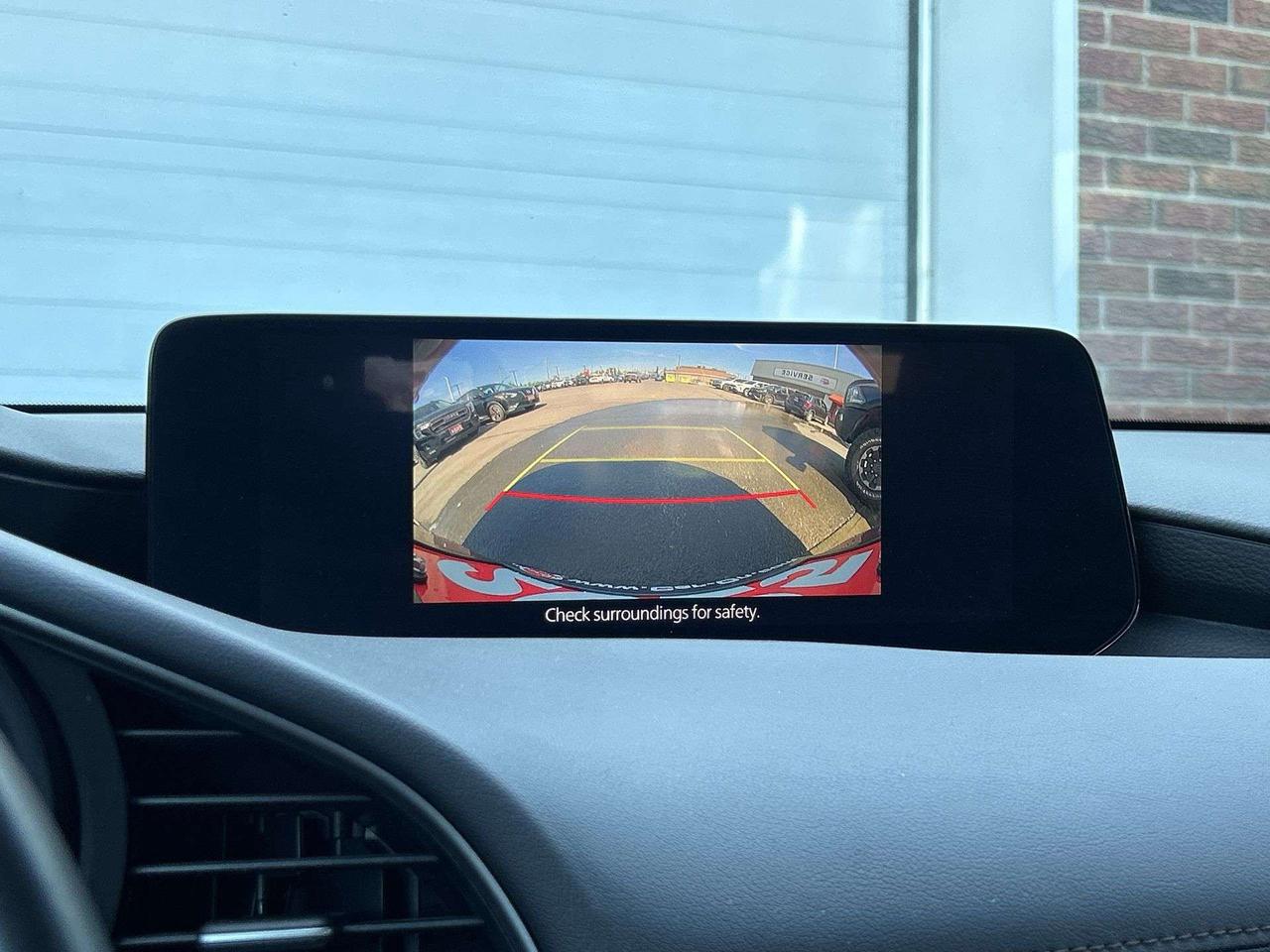 2025 Mazda MAZDA3 GS  |HTD SEATS | CARPLAY | BLIND SPOT |10IN SCREEN Photo