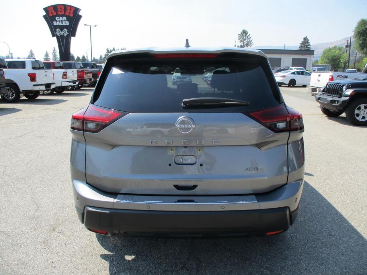 2024 Nissan Rogue S AWD Photo