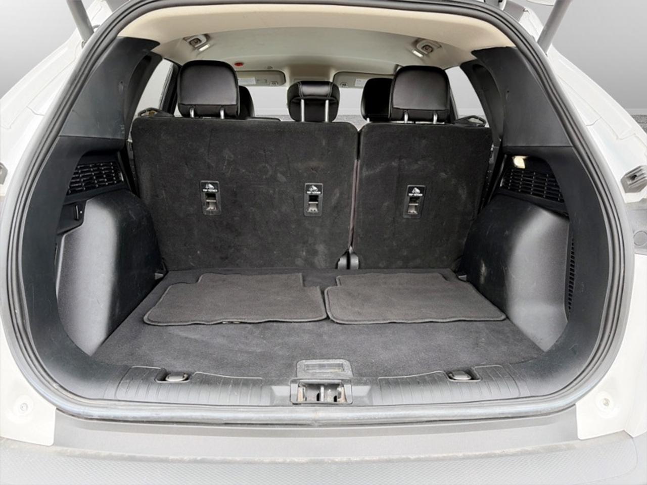2020 Ford Escape SEL Photo