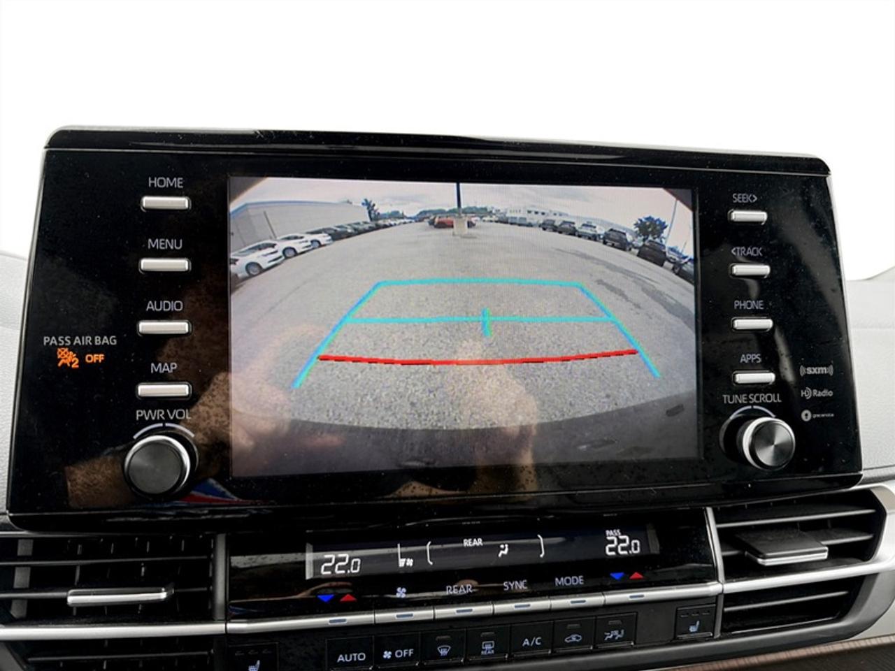 2021 Toyota Sienna XLE  **CLEAN CARFAX - HYBRID** Photo