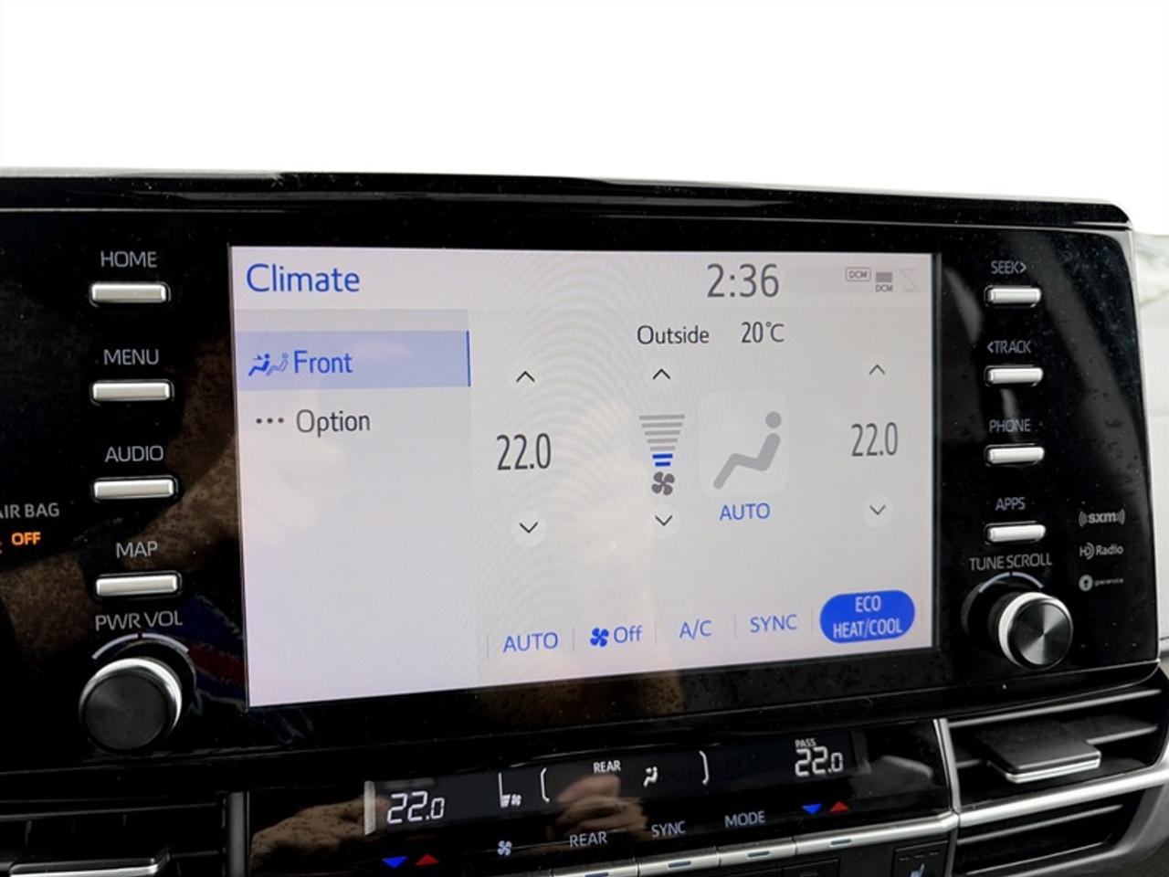 2021 Toyota Sienna XLE  **CLEAN CARFAX - HYBRID** Photo