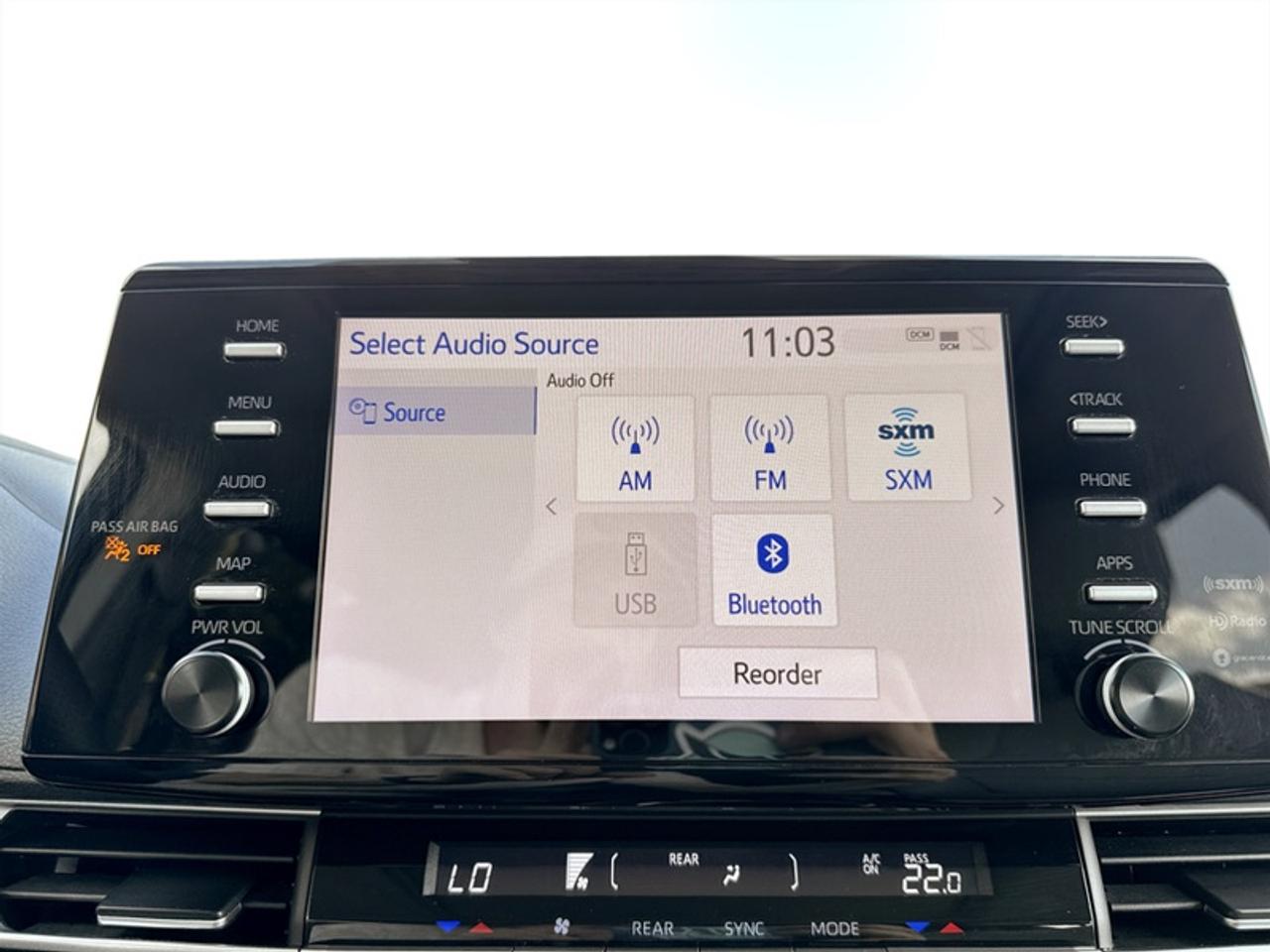 2021 Toyota Sienna XLE  **CLEAN CARFAX - HYBRID** Photo