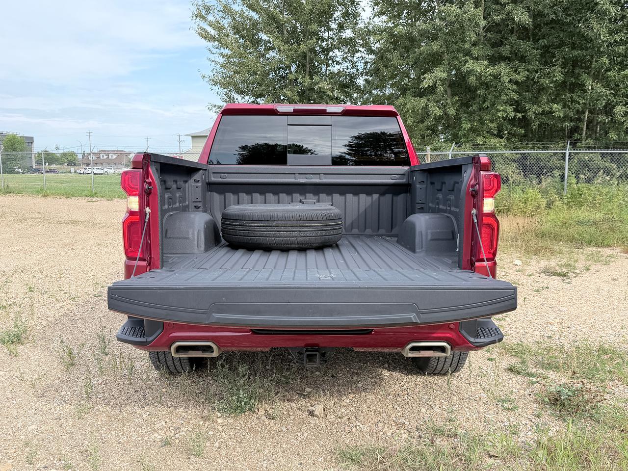 2024 Chevrolet Silverado 1500 RST Photo4