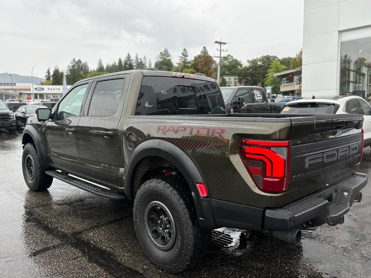 2026 Ford F-150 RAPTOR Photo2