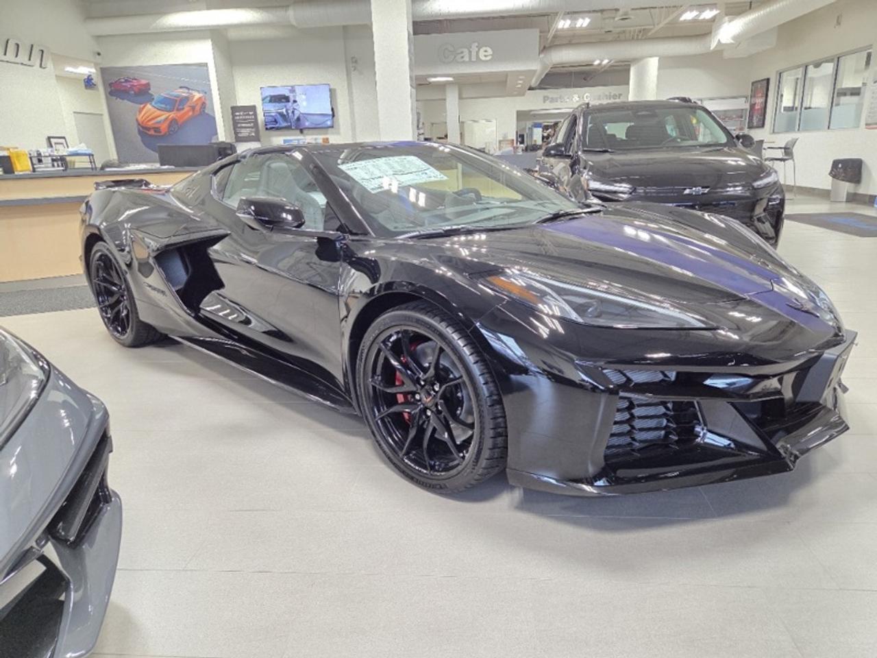 2027 Chevrolet Corvette Grand Sport Coupe 2LT  OVER 15K IN OPTIONS! Photo2