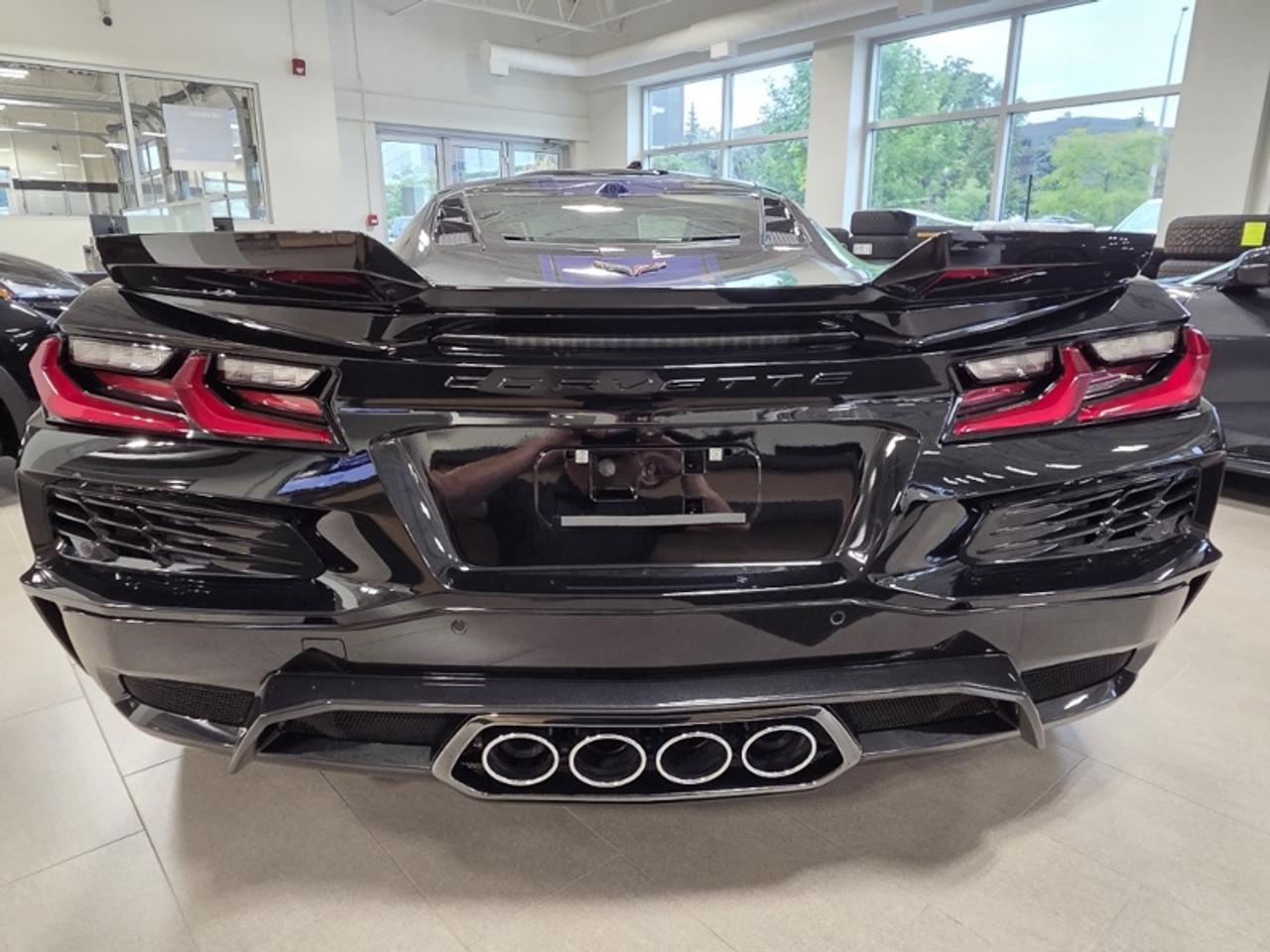 2027 Chevrolet Corvette Grand Sport Coupe 2LT  OVER 15K IN OPTIONS! Photo4