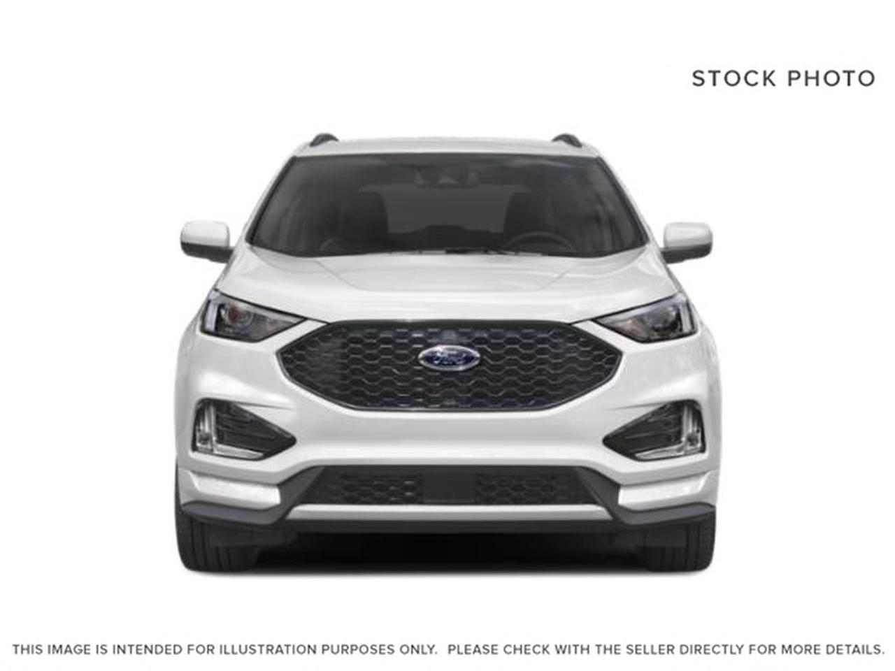 2024 Ford Edge Titanium Photo4