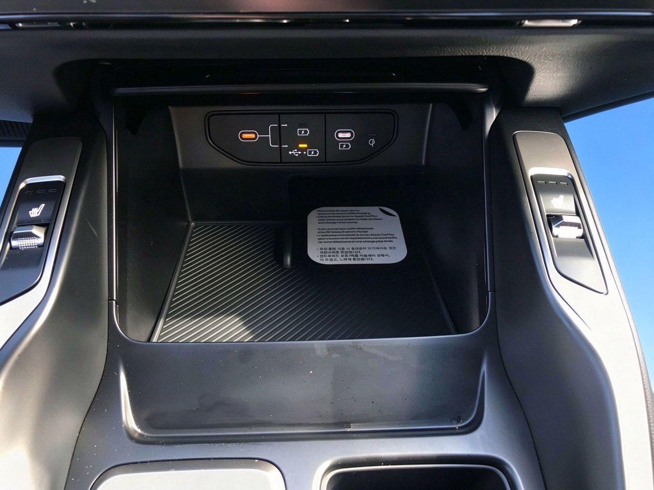 2026 Kia Sorento EX HEV AWD | 19 Alloys | LED | Leather | GasSaver Photo