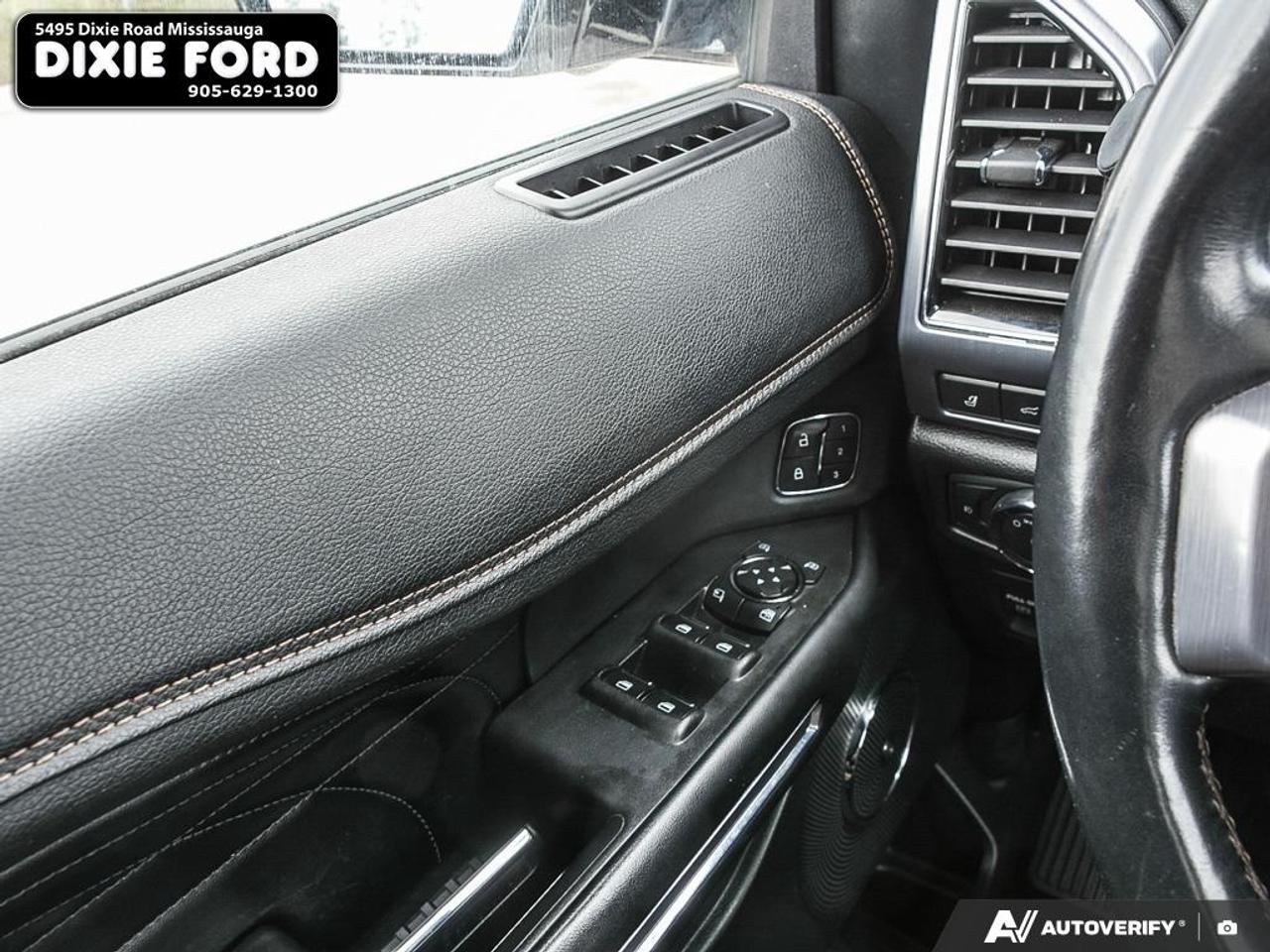 2019 Ford Expedition Platinum Photo