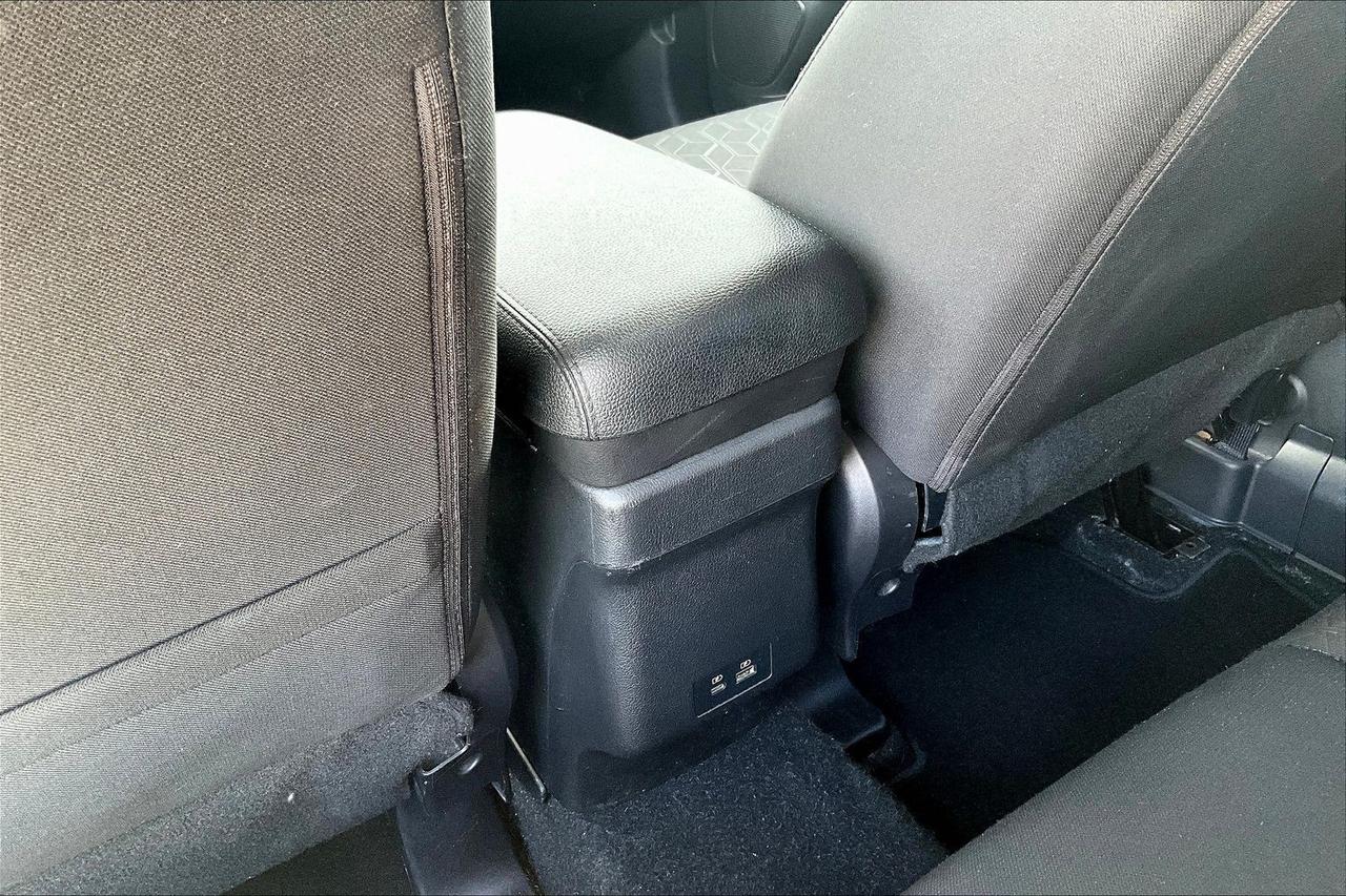 2024 Mitsubishi RVR SE | Backup Cam | Blind Spot | Keyless Start | AWD Photo