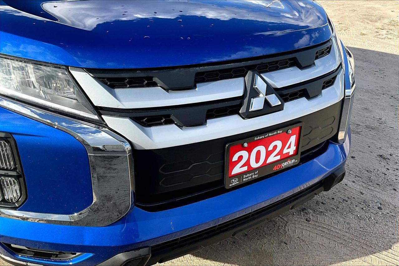 2024 Mitsubishi RVR SE | Backup Cam | Blind Spot | Keyless Start | AWD Photo