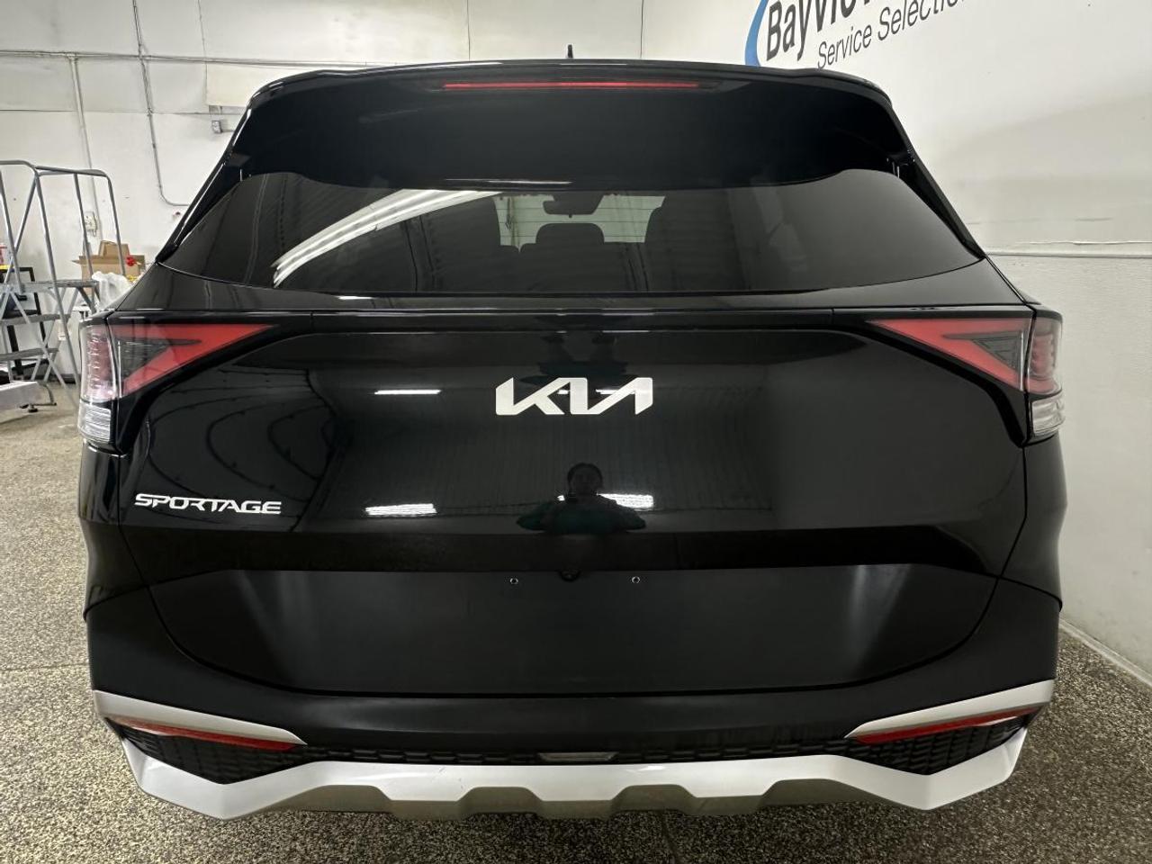 2023 Kia Sportage LX/32KM/OFF 1 OWNER LEASE! Photo