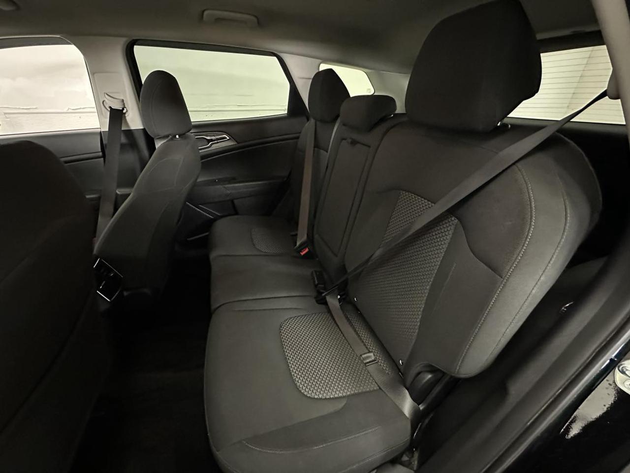 2023 Kia Sportage LX/32KM/OFF 1 OWNER LEASE! Photo