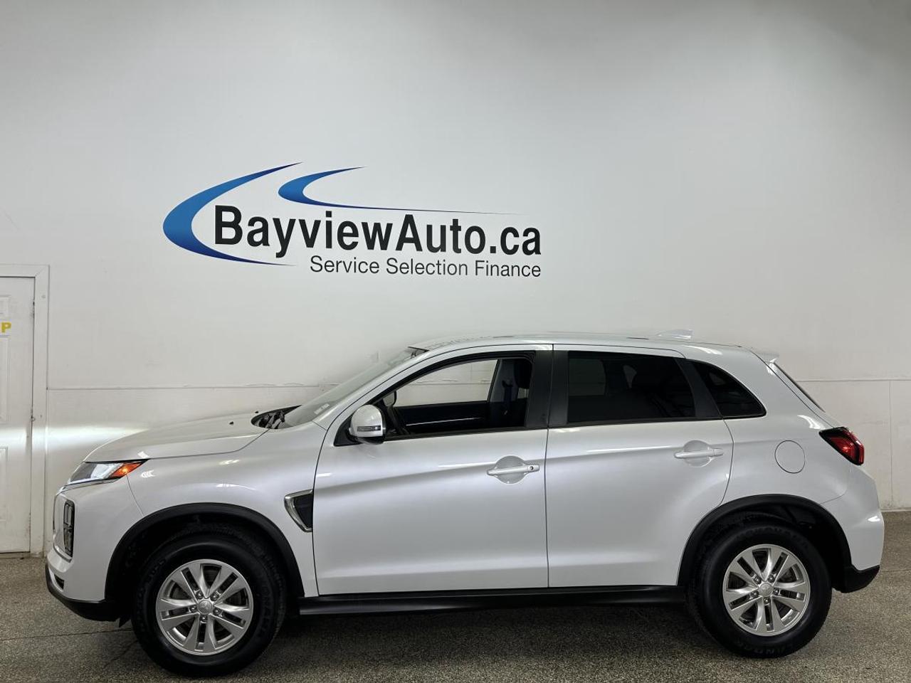 2023 Mitsubishi RVR SE/4WD/44KM/OFF 1 OWNER LEASE! Photo